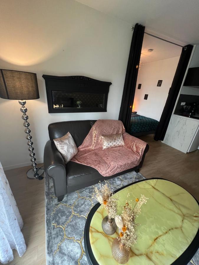 Le Trendy Apartment เซซง เซวินเญ ภายนอก รูปภาพ